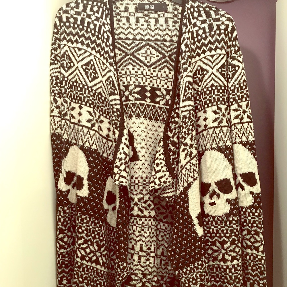 Iron Fist Monochrome Skull Pattern Cardigan